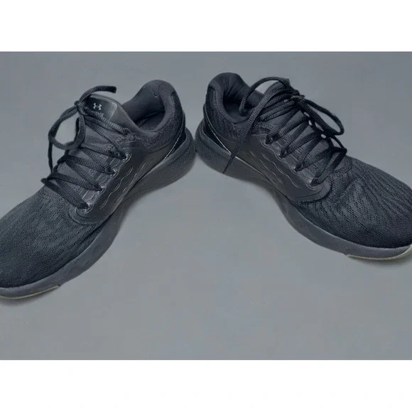 Under Armour Charged Vantage Sneakers
Black Men's 10‎ Women's 12 - Picture 4 of 7